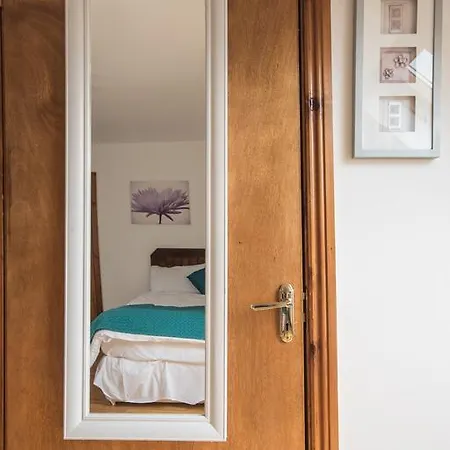 Restmore Bed & Breakfast